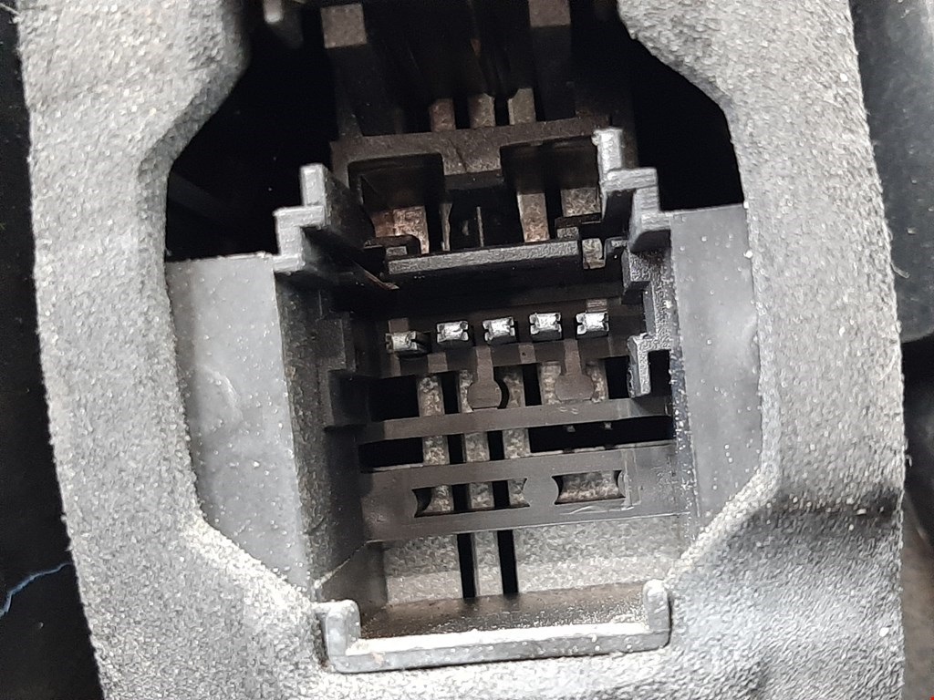 Фонарь задний левый RENAULT Espace 2003-2014