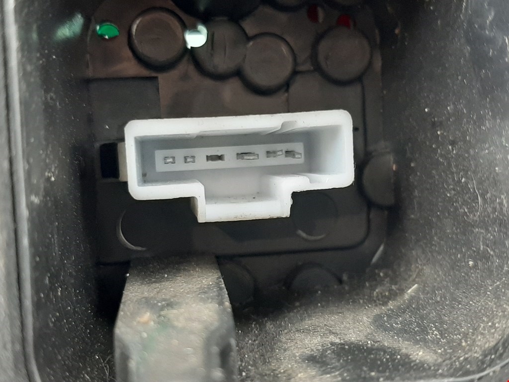 Фонарь задний правый PEUGEOT 206 1998-2012