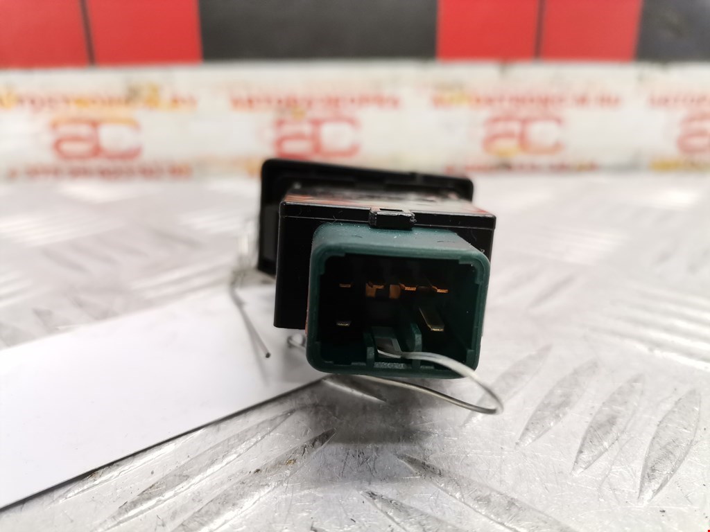 Кнопка антипробуксовочной системы HYUNDAI Santa Fe CM 2005-2012