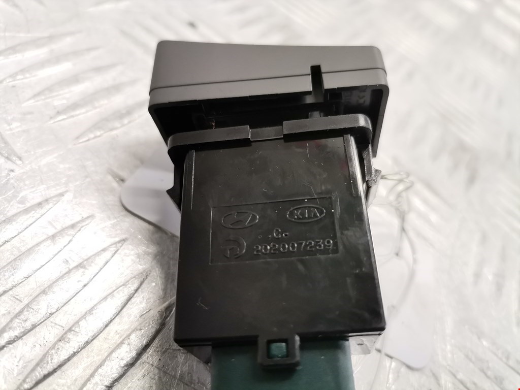 Кнопка антипробуксовочной системы HYUNDAI Santa Fe CM 2005-2012