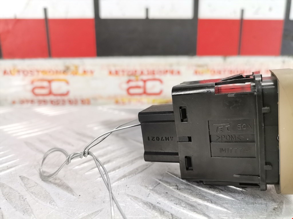 Кнопка стеклоподъемника HONDA Pilot 2002-2008