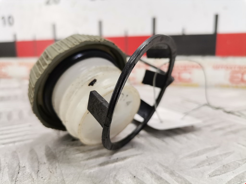 Крышка топливного бака MAZDA Premacy CP 1999-2004