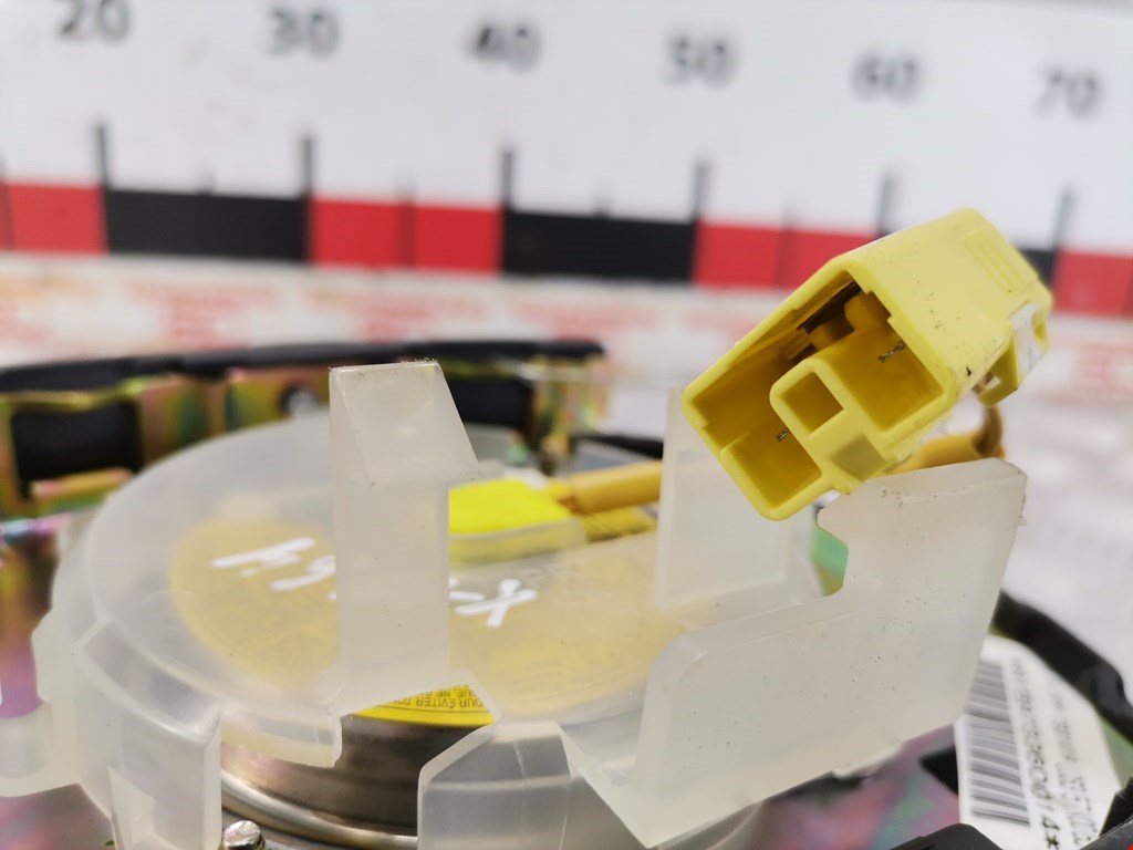 Подушка безопасности в рулевое колесо MAZDA Premacy CP 1999-2004