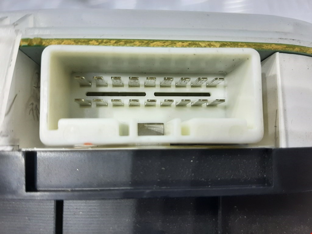 Панель приборов (щиток) MAZDA Premacy CP 1999-2004