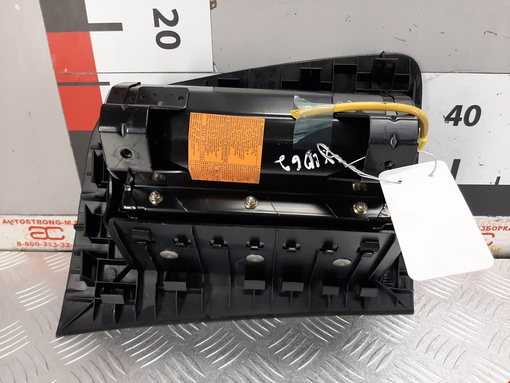 Подушка безопасности пассажирская (в торпедо) MAZDA Premacy CP 1999-2004