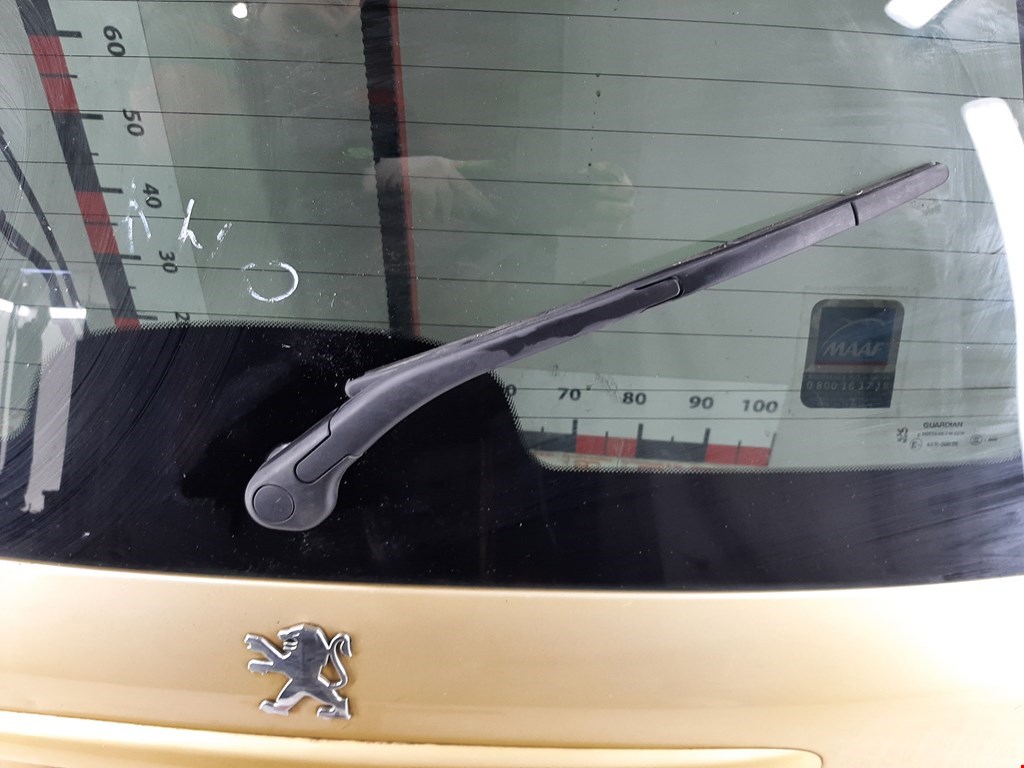 Обшивка крышки багажника PEUGEOT 206 1998-2012