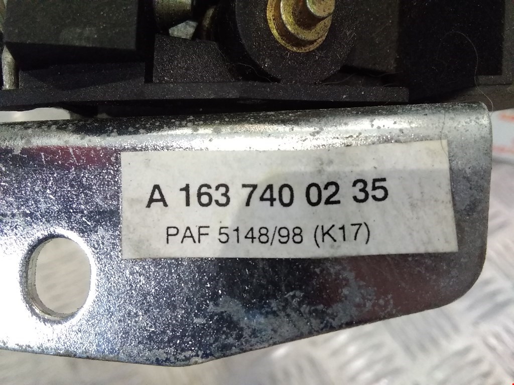 Замок багажника (крышки двери) MERCEDES-BENZ M-Class W163 ML 1997-2005