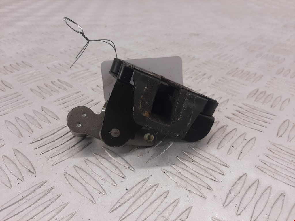 Замок двери сдвижной KIA Carnival I 1999-2005