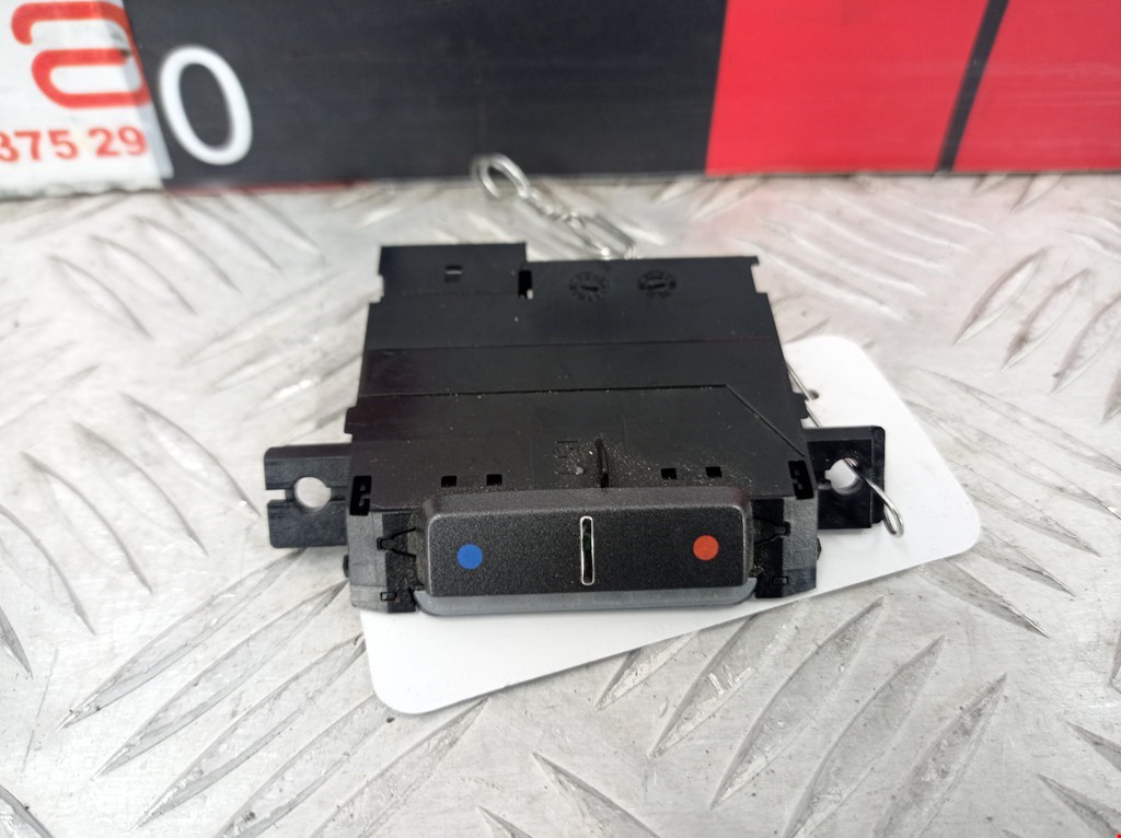 Блок управления климат-контроля Volkswagen Phaeton (2002-2016)