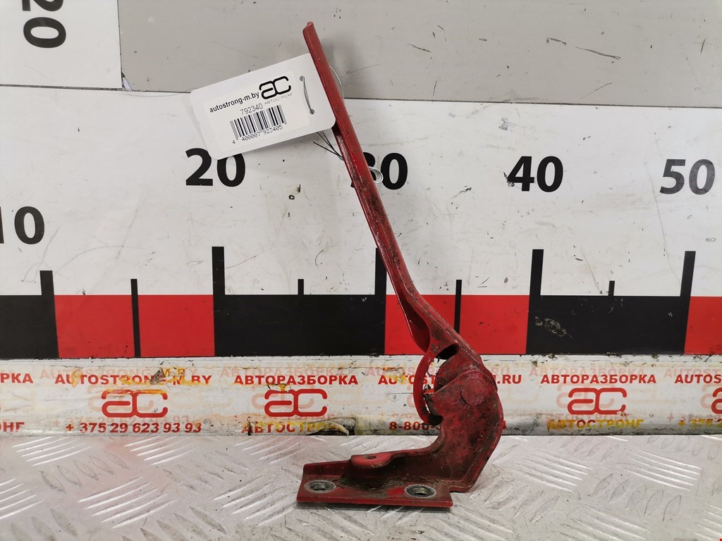 Петля капота левая/правая VOLKSWAGEN Passat B5 1997-2005