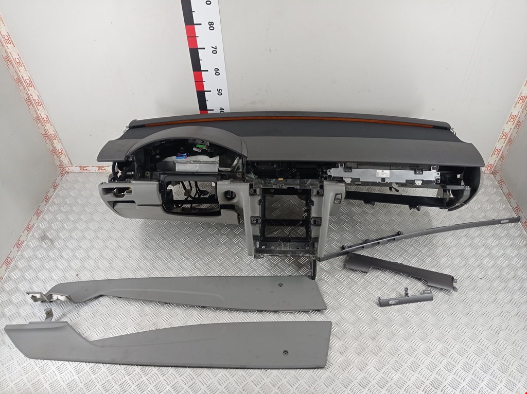 Торпедо VOLKSWAGEN Phaeton 2002-2016