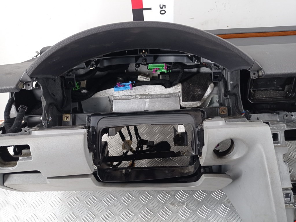 Торпедо VOLKSWAGEN Phaeton 2002-2016