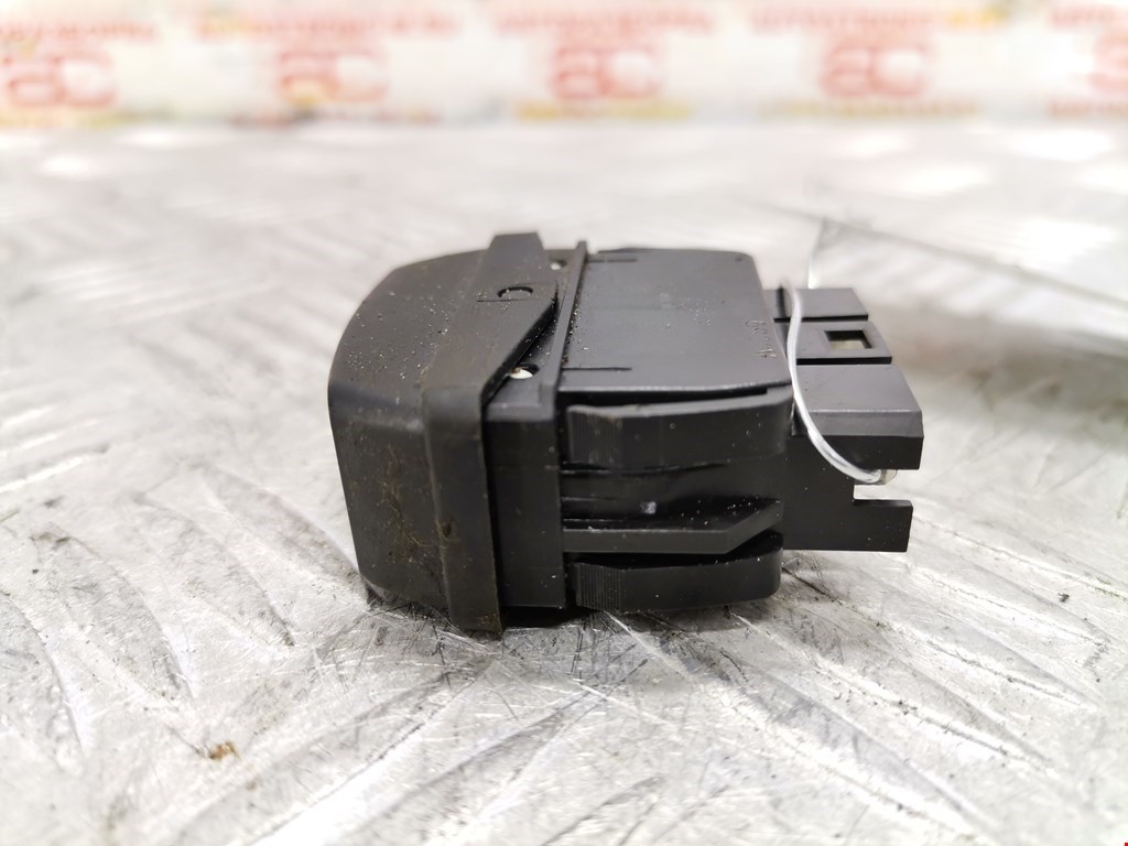 Кнопка стеклоподъемника CITROEN Xsara Picasso 1999-2012