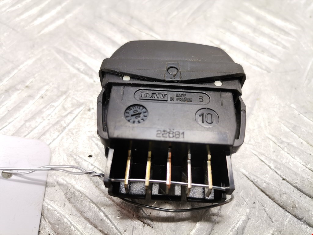 Кнопка стеклоподъемника CITROEN Xsara Picasso 1999-2012