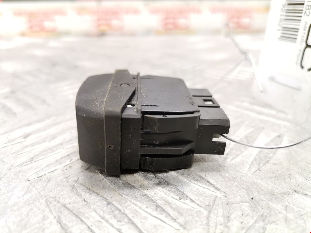 Кнопка стеклоподъемника CITROEN Xsara Picasso 1999-2012