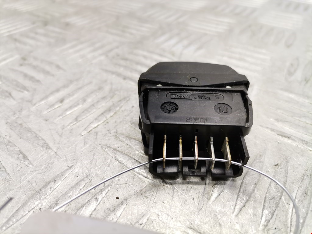 Кнопка стеклоподъемника CITROEN Xsara Picasso 1999-2012