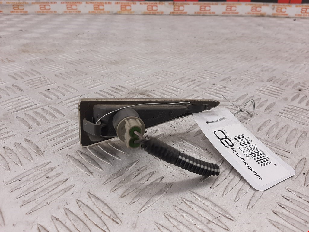 Повторитель на крыло RENAULT Espace 2003-2014