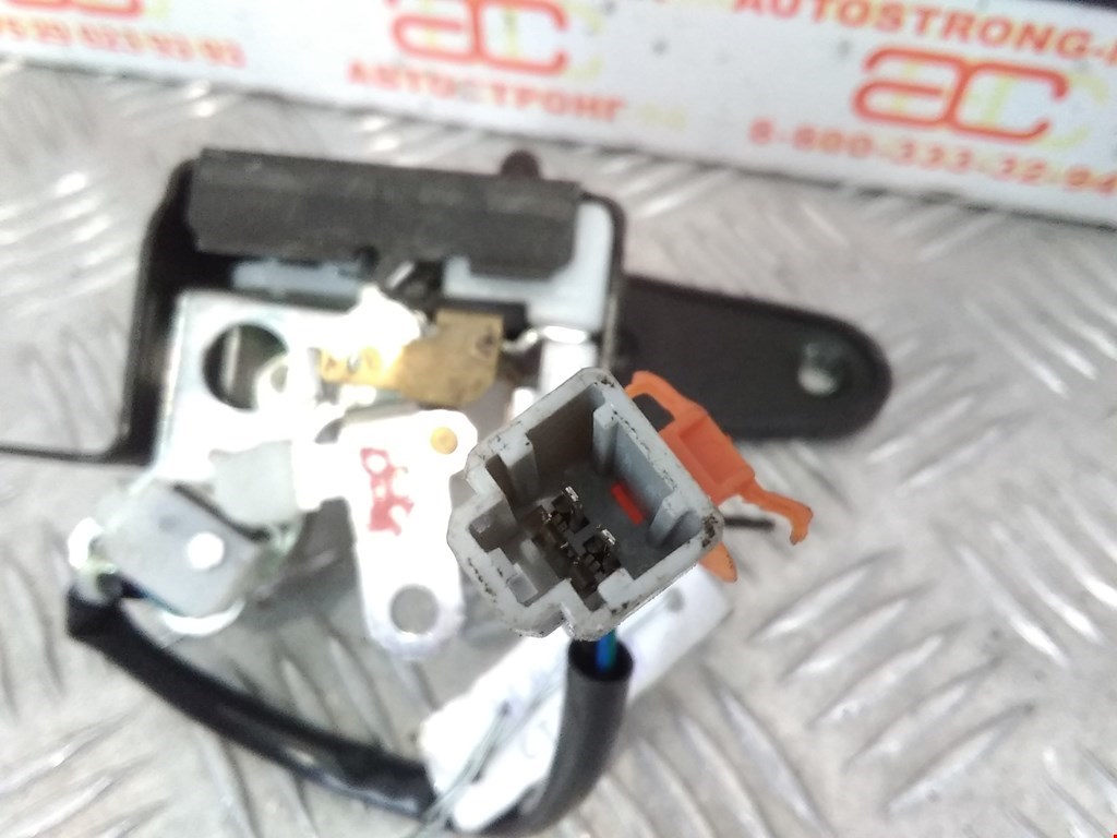 Замок багажника (крышки двери) HONDA CR-V II 2002-2007