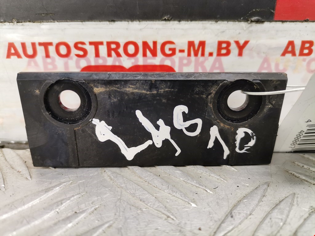 Кронштейн заднего бампера левый правый AUDI A8 D2 1994-2002