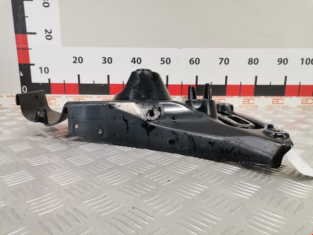 Кронштейн заднего бампера левый правый BMW 6er E63/E64 2003-2011