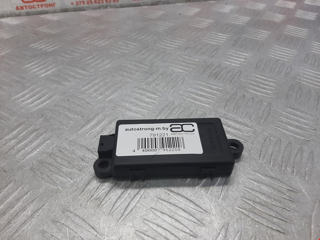 Усилитель антенны BMW 6er E63/E64 2003-2011