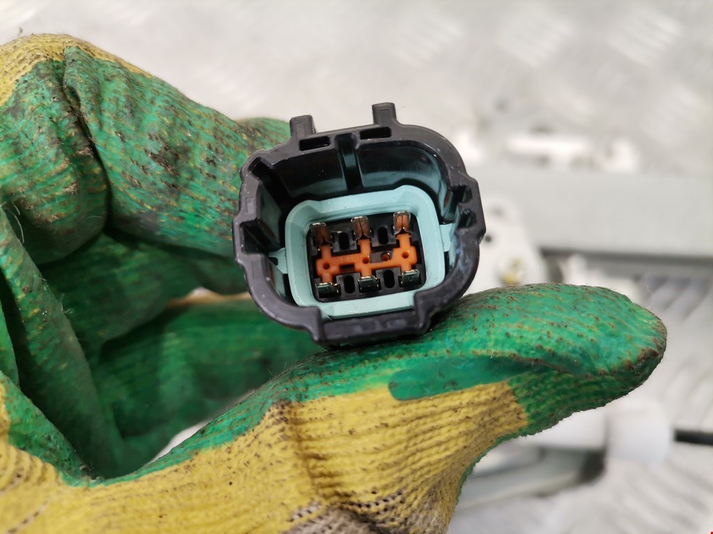 Стеклоподъемник передний правый NISSAN Tiida C11 2004-2014