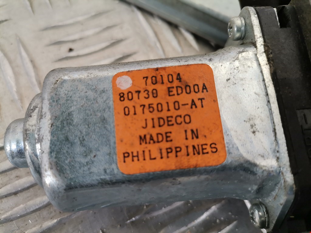 Стеклоподъемник передний правый NISSAN Tiida C11 2004-2014