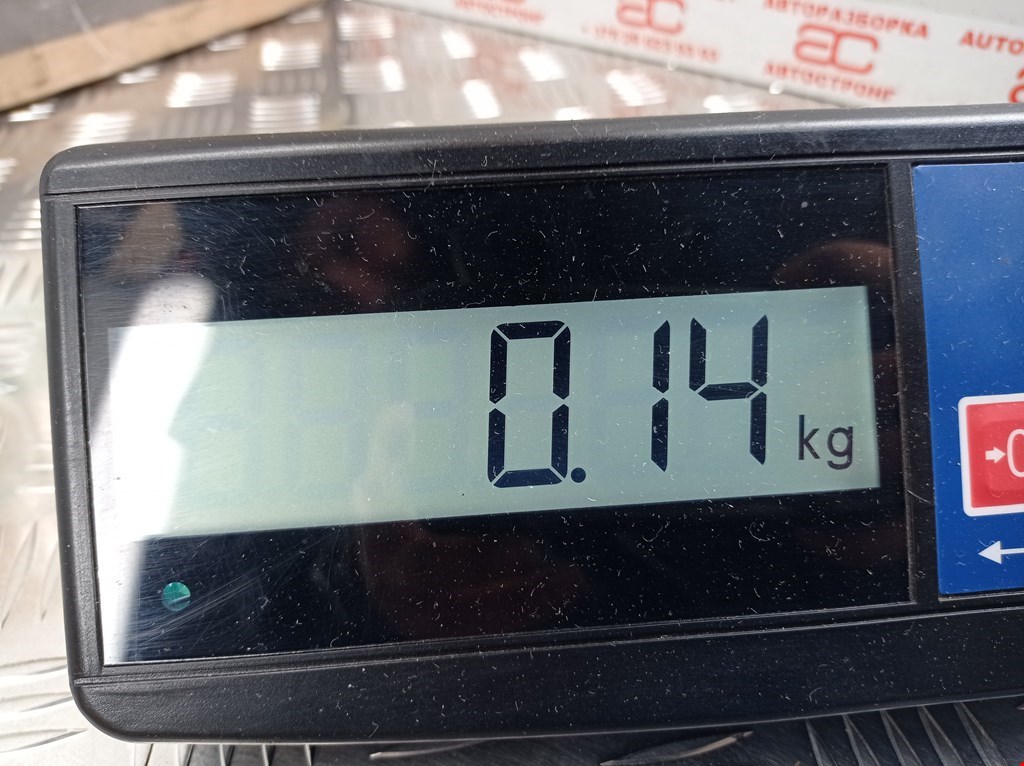 Кожух рулевой колонки TOYOTA Avensis 1997-2003