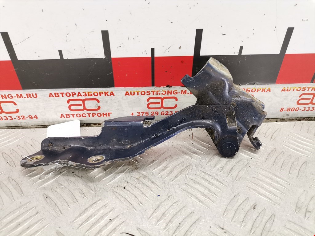 Петля капота левая/правая KIA Carnival II 2006-2014