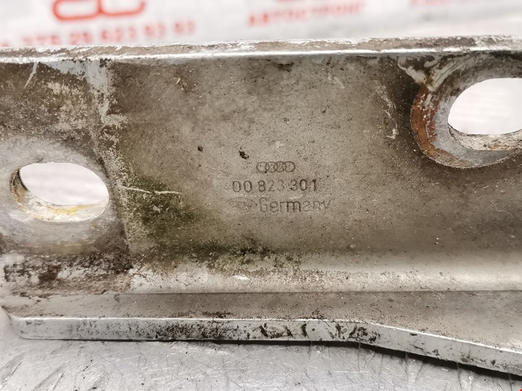 Петля капота левая/правая AUDI A6 C6 2004-2010