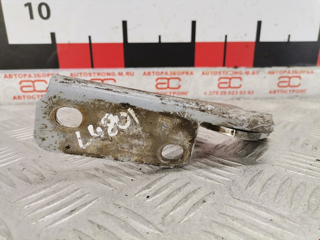 Петля капота левая/правая AUDI A6 C6 2004-2010