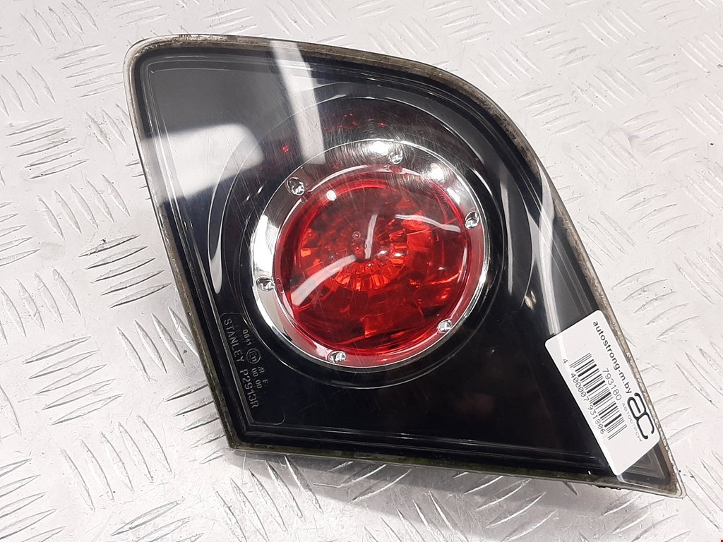 Фонарь крышки багажника правый Mazda 3 BK (2003-2009)
