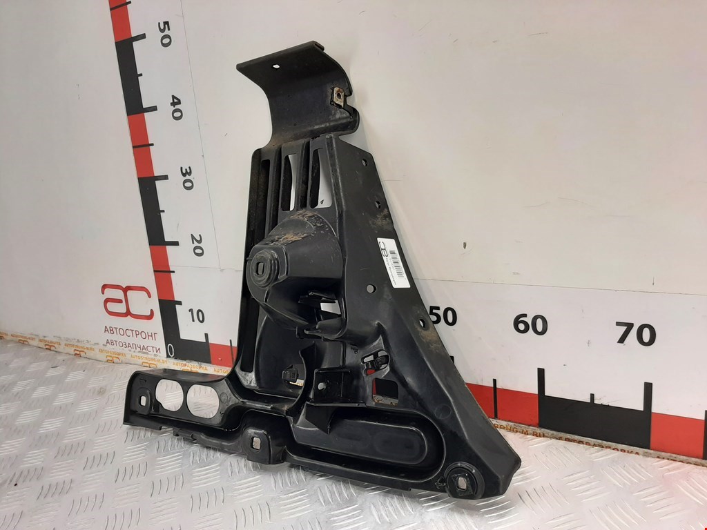 Кронштейн заднего бампера левый правый BMW 6er E63/E64 2003-2011