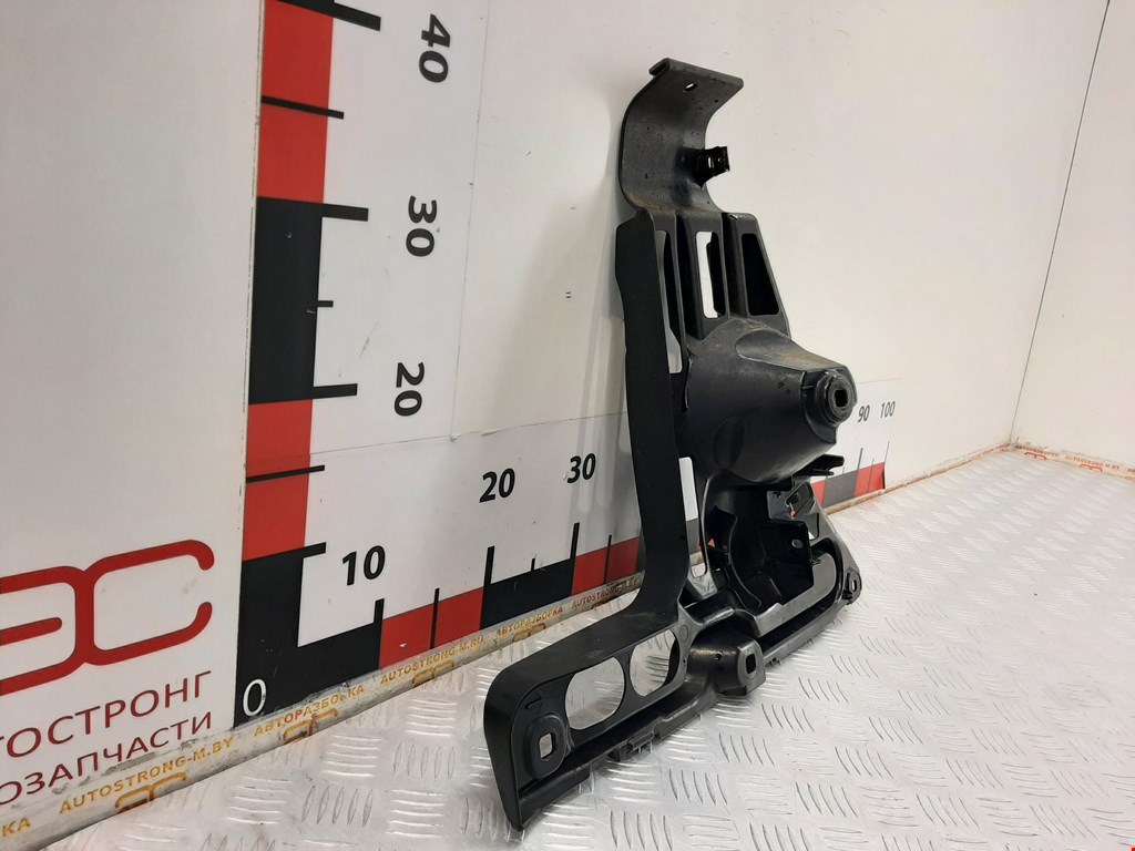 Кронштейн заднего бампера левый правый BMW 6er E63/E64 2003-2011