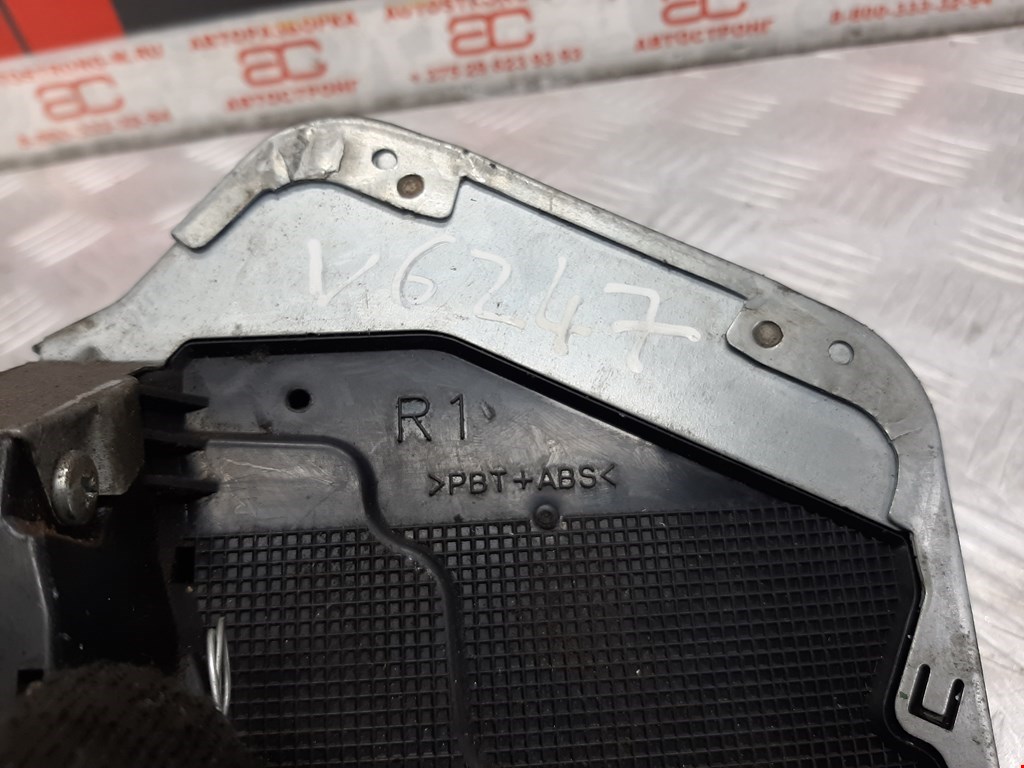 Замок двери задней правой TOYOTA Auris E150 2006-2012