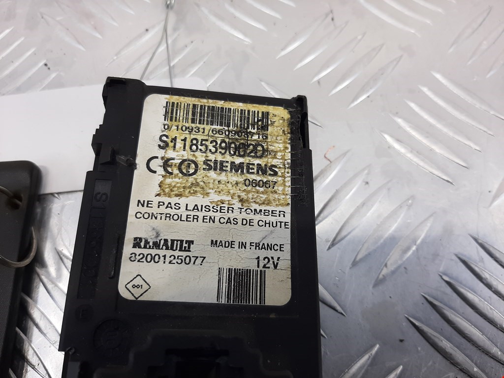 Замок зажигания RENAULT Megane II 2002-2009