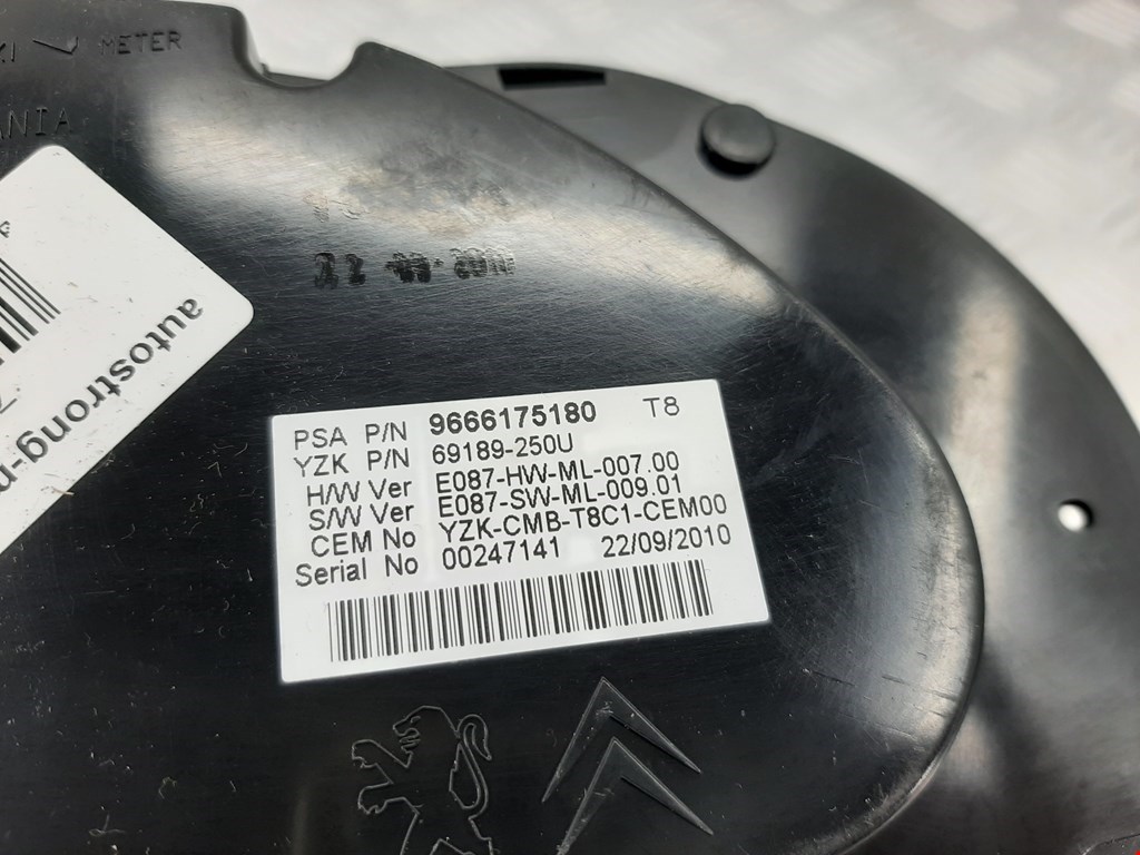 Панель приборов (щиток) PEUGEOT Partner 2008-2018