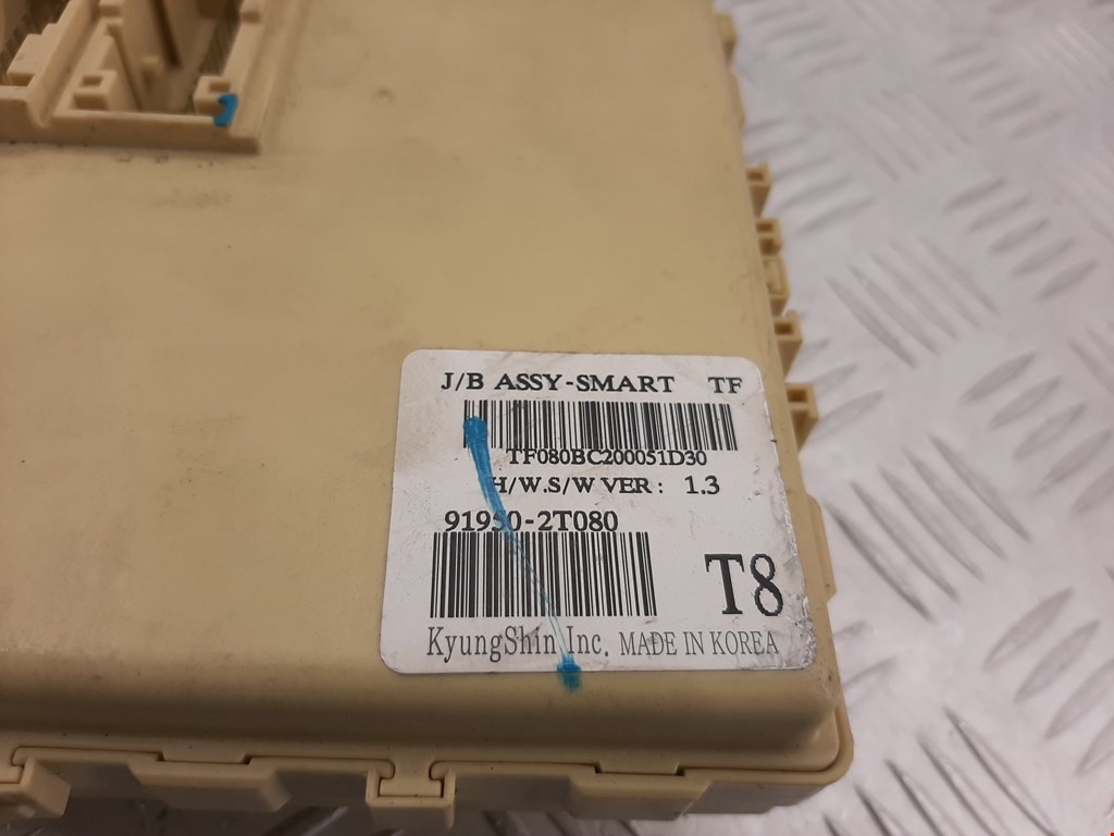 Датчик уровня в бачок омывателя KIA Optima 2010-2016