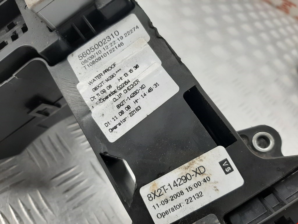 Датчик уровня в бачок омывателя JAGUAR XF X250 2007-2015