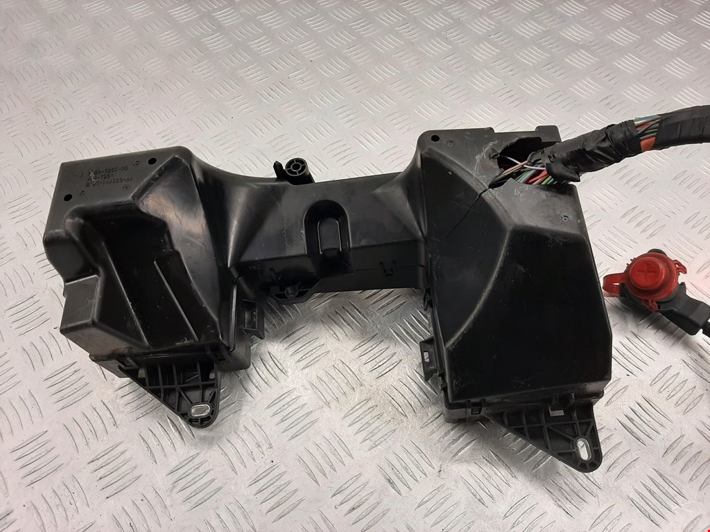 Датчик уровня в бачок омывателя JAGUAR XF X250 2007-2015