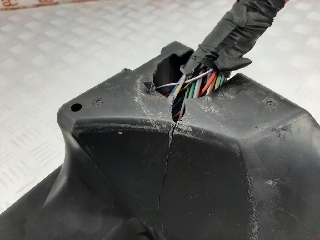 Датчик уровня в бачок омывателя JAGUAR XF X250 2007-2015