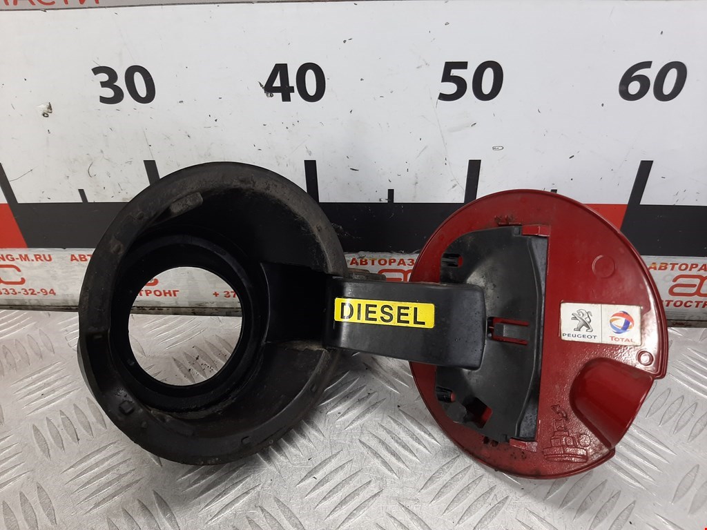 Лючок бензобака PEUGEOT Partner 2008-2018