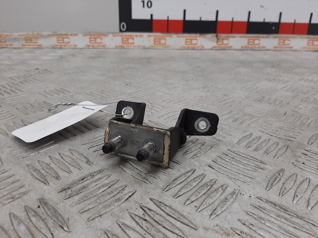 Петля крышки (двери) багажника Kia Ceed 1 (ED) (2006-2012)