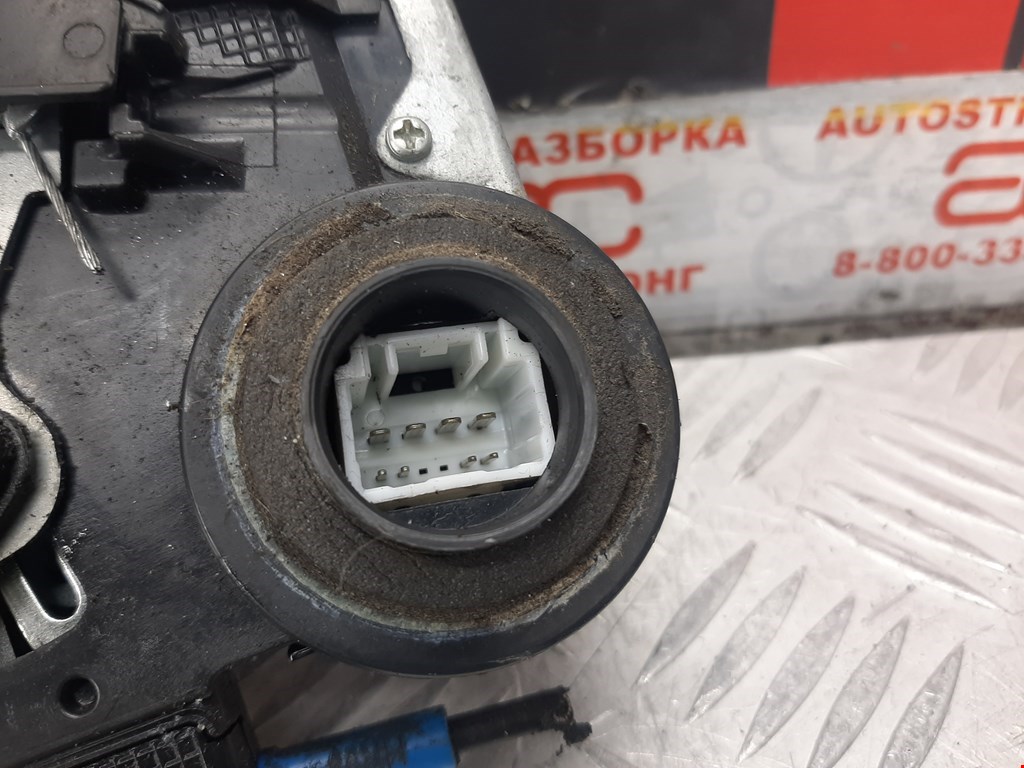 Замок двери задней левой TOYOTA Auris E150 2006-2012