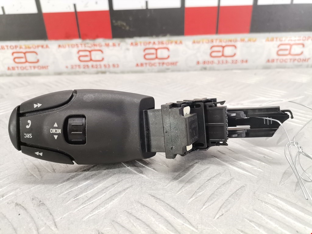 Переключатель подрулевой управления магнитолой PEUGEOT 407 2004-2010