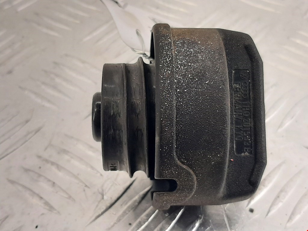 Крышка топливного бака AUDI A8 D2 1994-2002