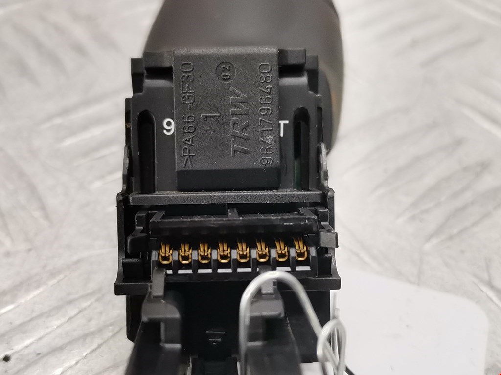 Переключатель подрулевой управления магнитолой CITROEN C3 Picasso 2009-2017