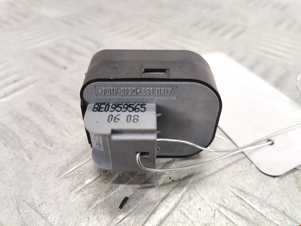 Блок управления зеркалами AUDI A4 B7 2004-2007