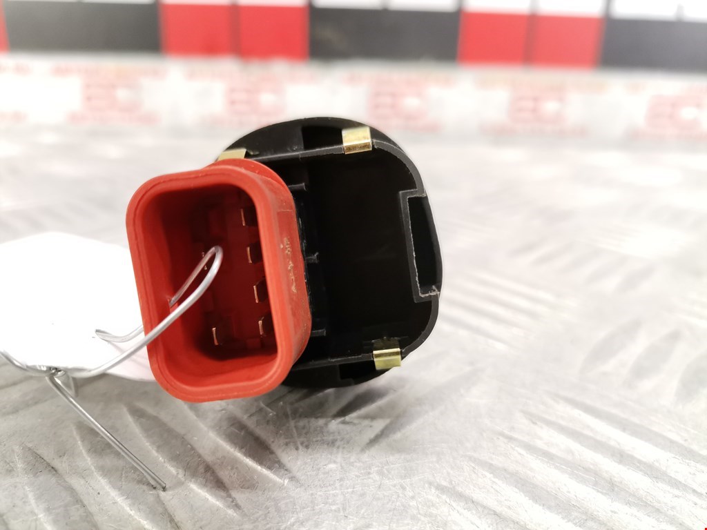 Кнопка стеклоподъемника FORD Fusion 2002-2012