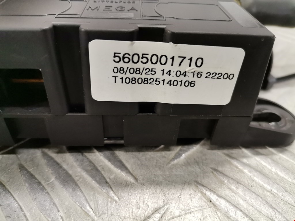 Клемма аккумулятора (плюс) + JAGUAR XF X250 2007-2015